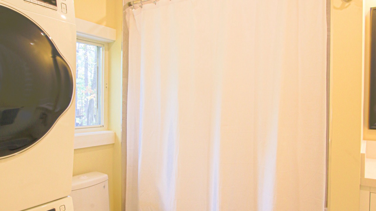 Photo of Bathroom in Gravenhurst