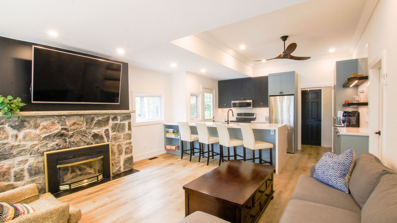 Photo of Livingroom in Gravenhurst