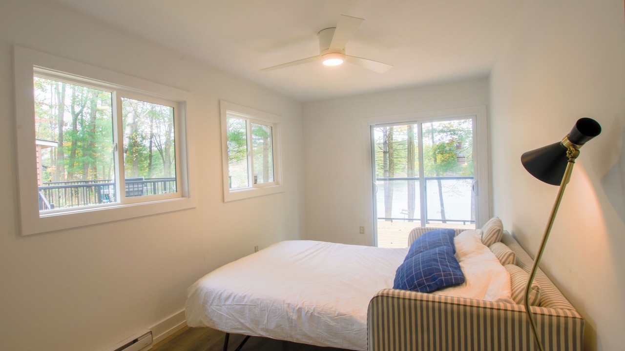 Photo of Bedroom in Gravenhurst