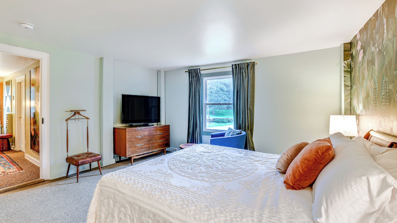 Photo of Bedroom in Meredith