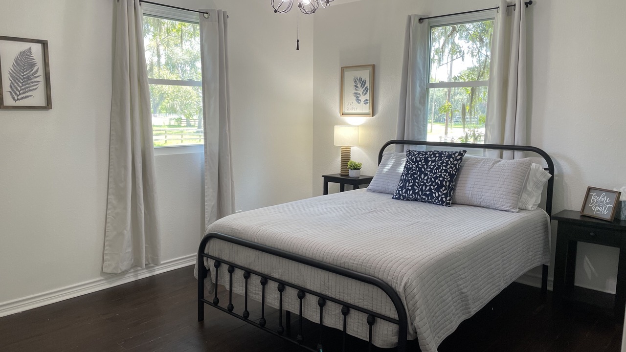 Photo of Bedroom in Brazoria