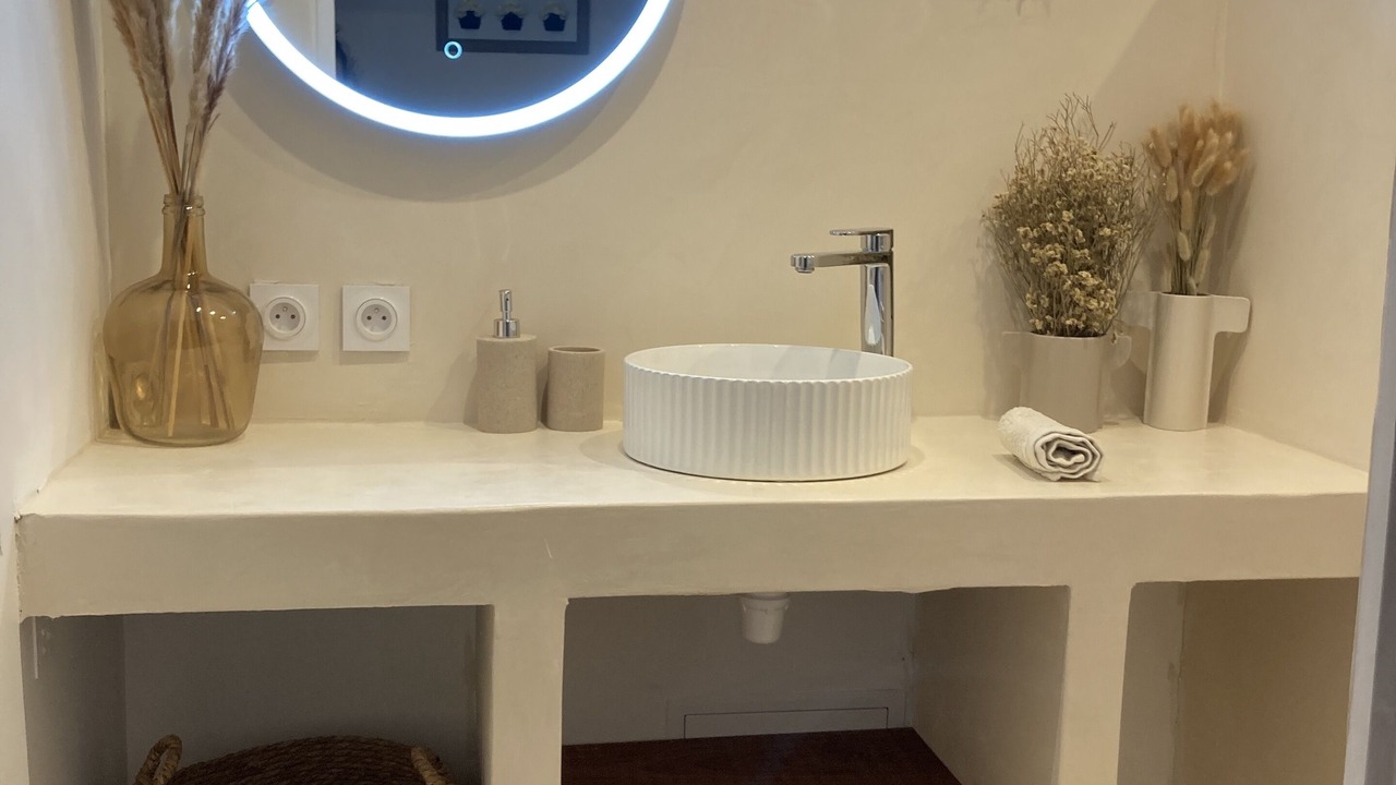 Photo of Bathroom in Longrayez