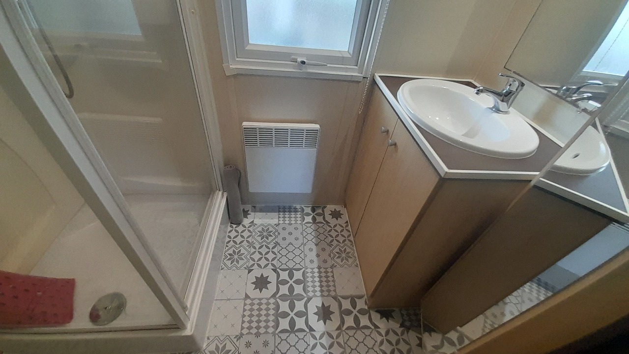 Photo of Bathroom in Bernieres-sur-Mer