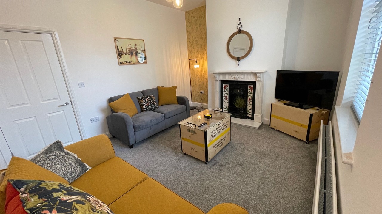 Photo of Livingroom in Gloucester