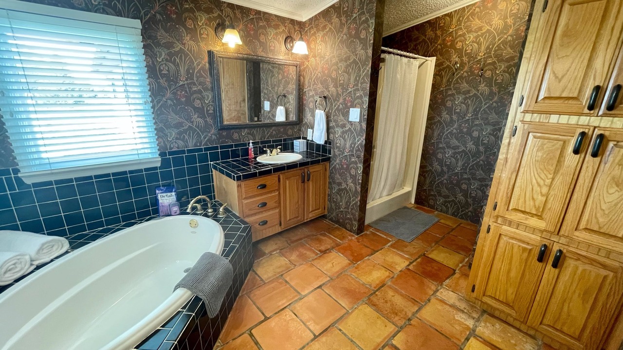 Photo of Bathroom in Dimmitt