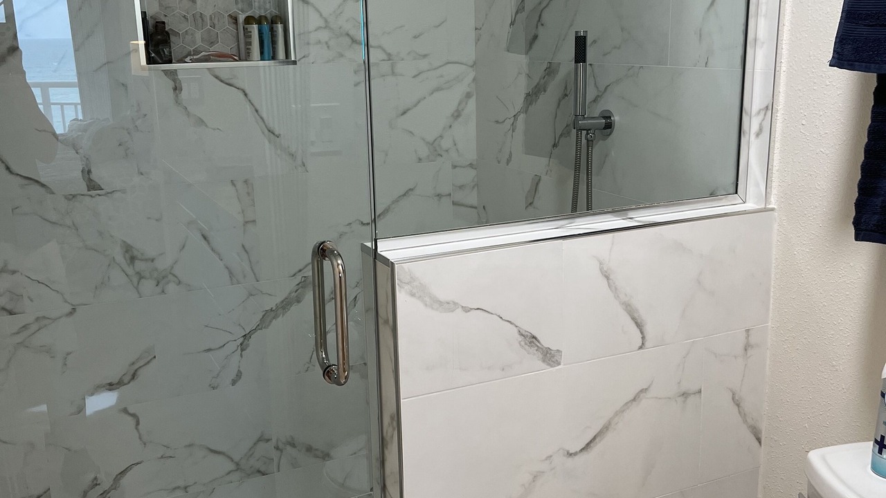 Photo of Bathroom in Stagetop