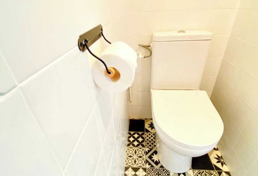 Photo of Bathroom in Avignon City Centre