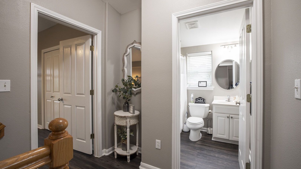 Photo of Bathroom in Canyon Lake