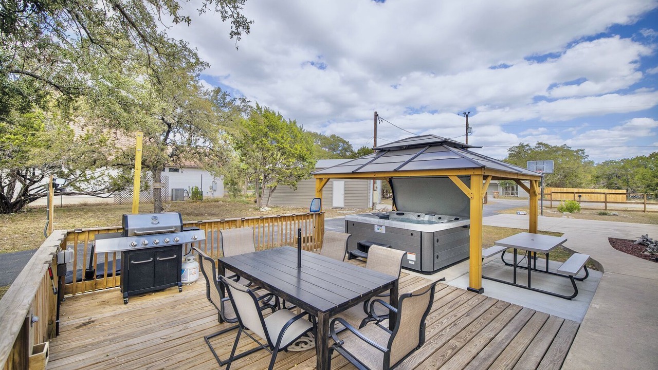 Photo of Outdoor in Canyon Lake