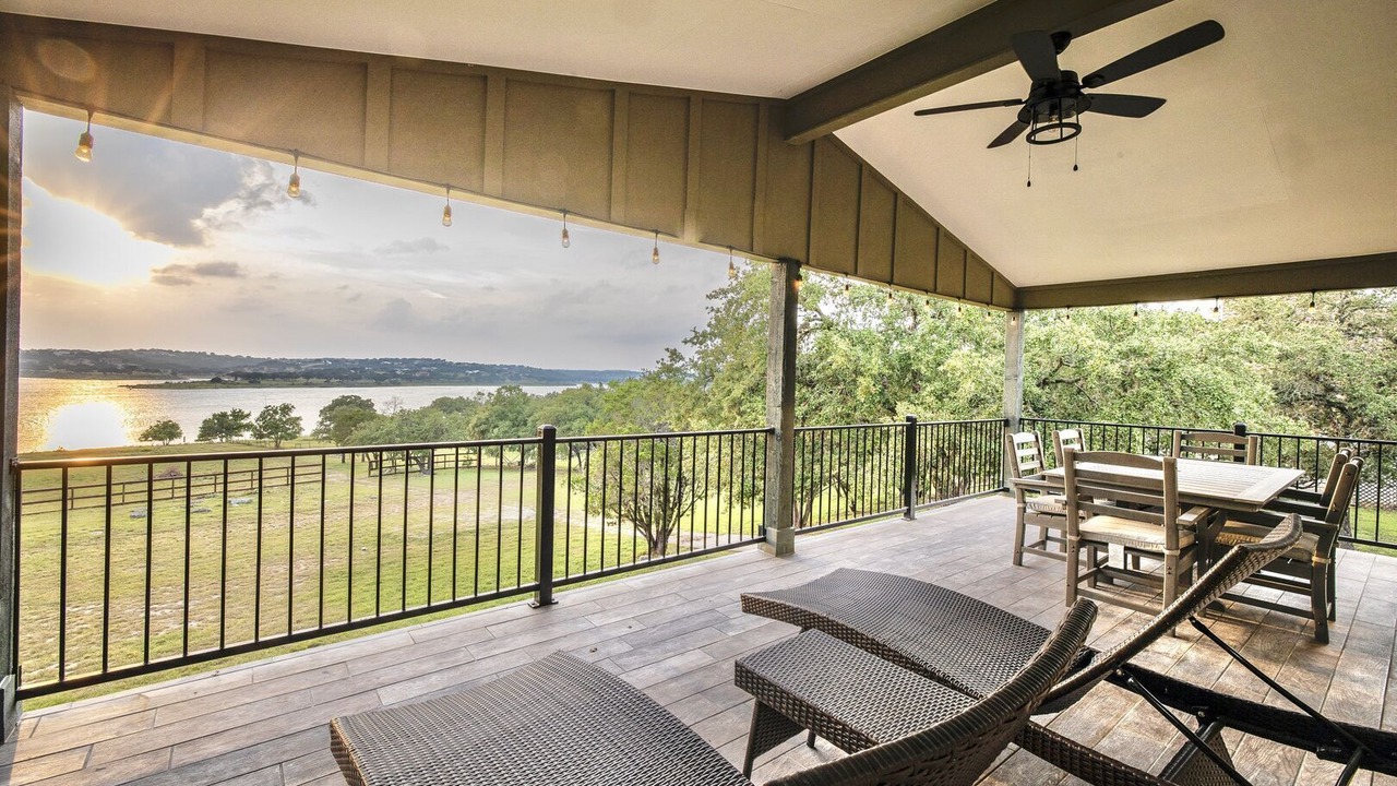 Photo of Outdoor in Canyon Lake