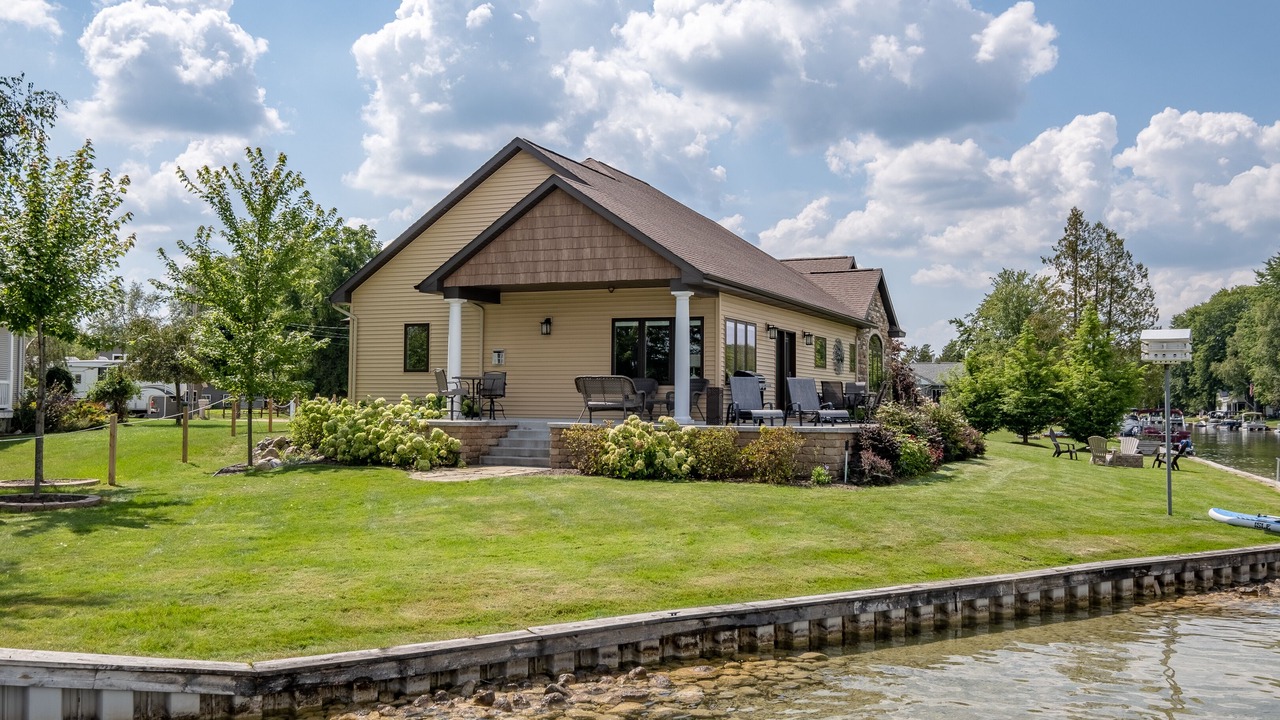 Photo of Outdoor in Lake