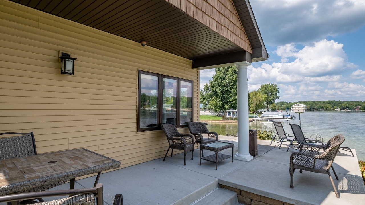 Photo of Outdoor in Lake