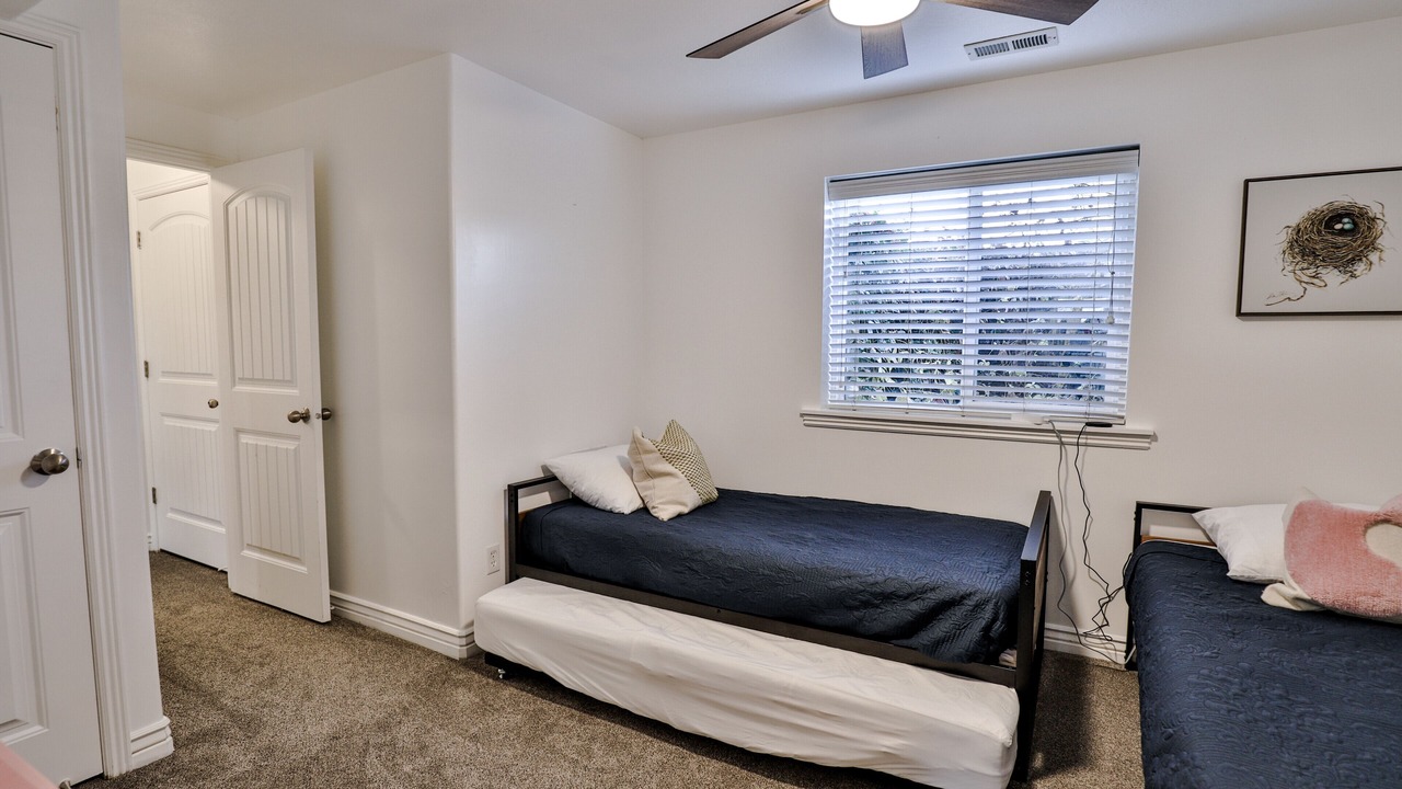 Photo of Bedroom in Farr West