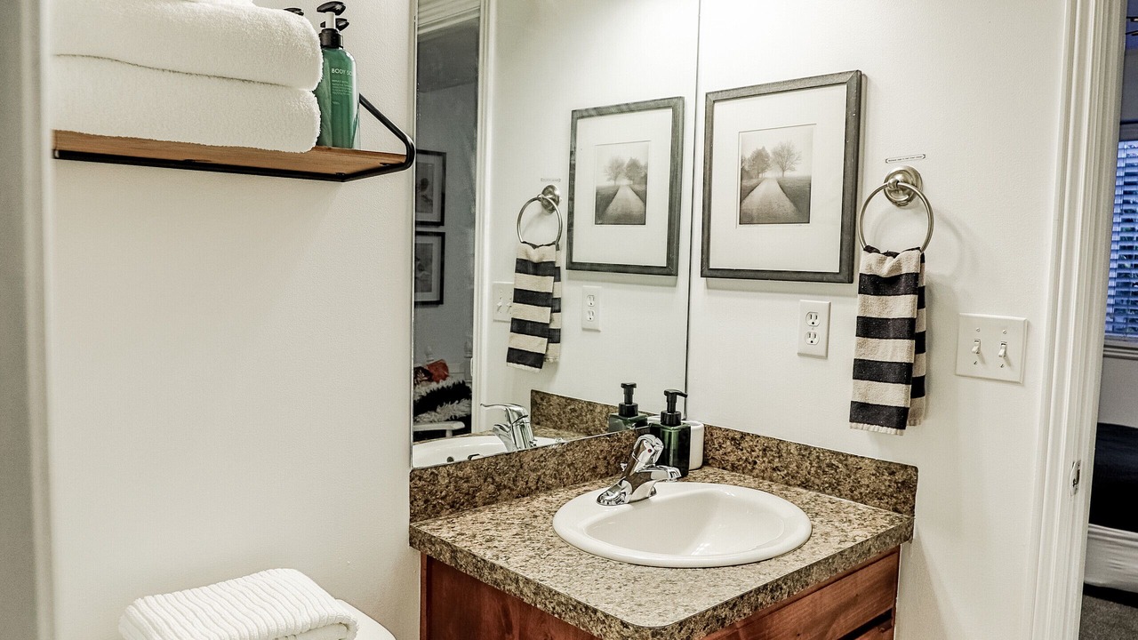 Photo of Bathroom in Farr West