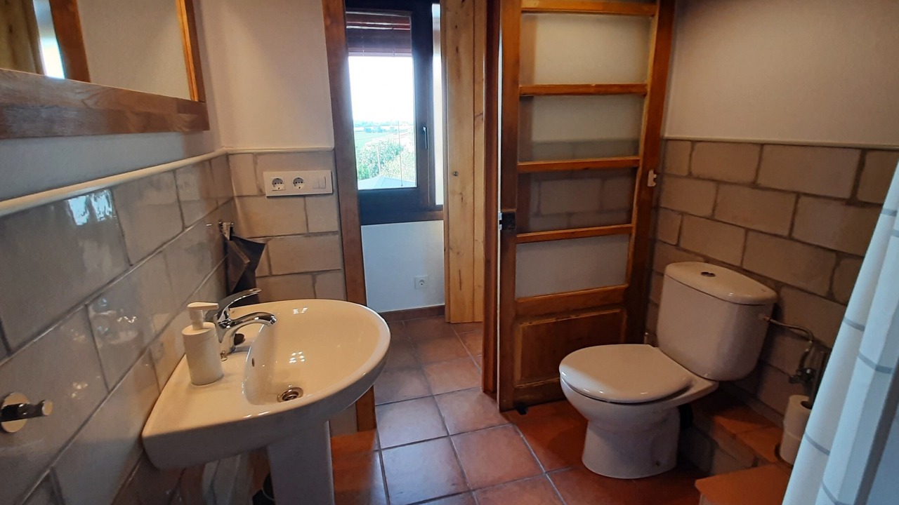 Photo of Bathroom in Albons