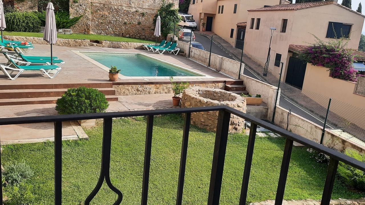 Photo of Outdoor in Albons