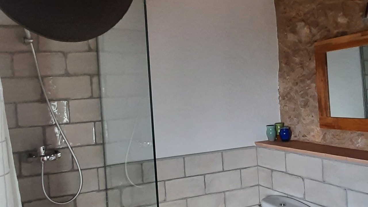 Photo of Bathroom in Albons