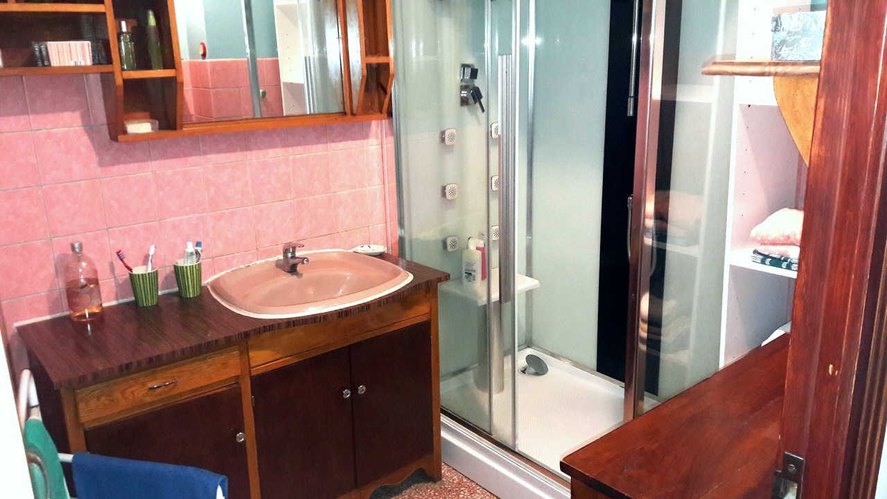 Photo of Bathroom in Montherme