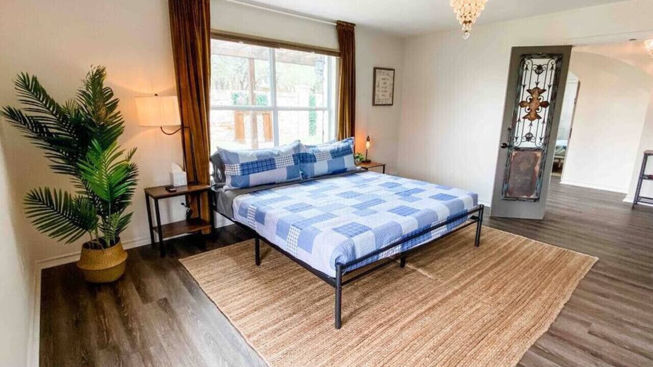 Photo of Bedroom in Walburg
