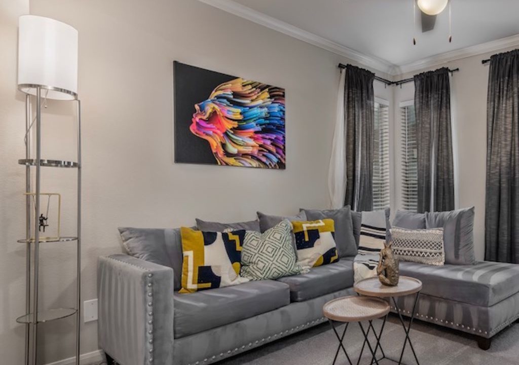 Photo of Livingroom in Bryan Place