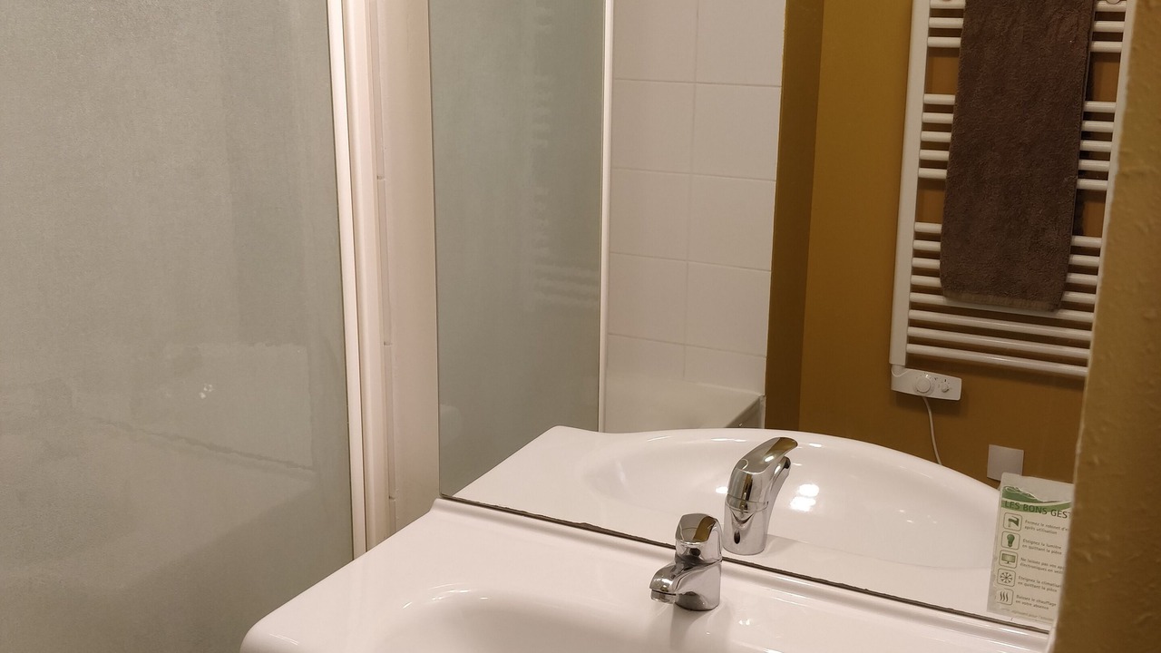 Photo of Bathroom in Font-Romeu-Odeillo-Via