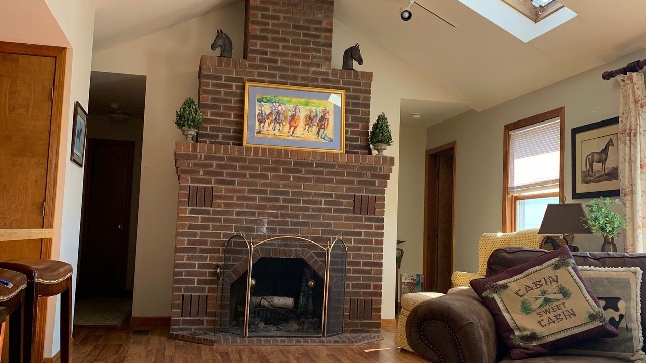 Photo of Livingroom in Schuylerville