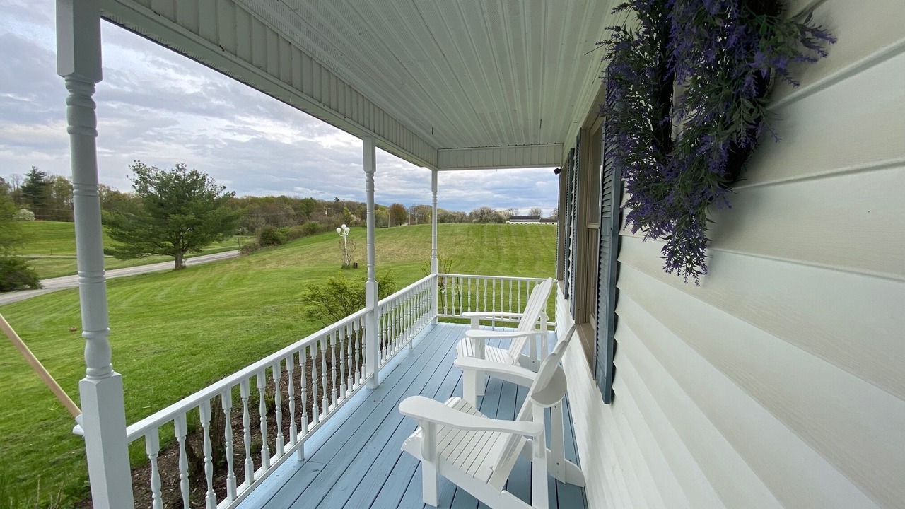 Photo of Patio Balcony in Schuylerville