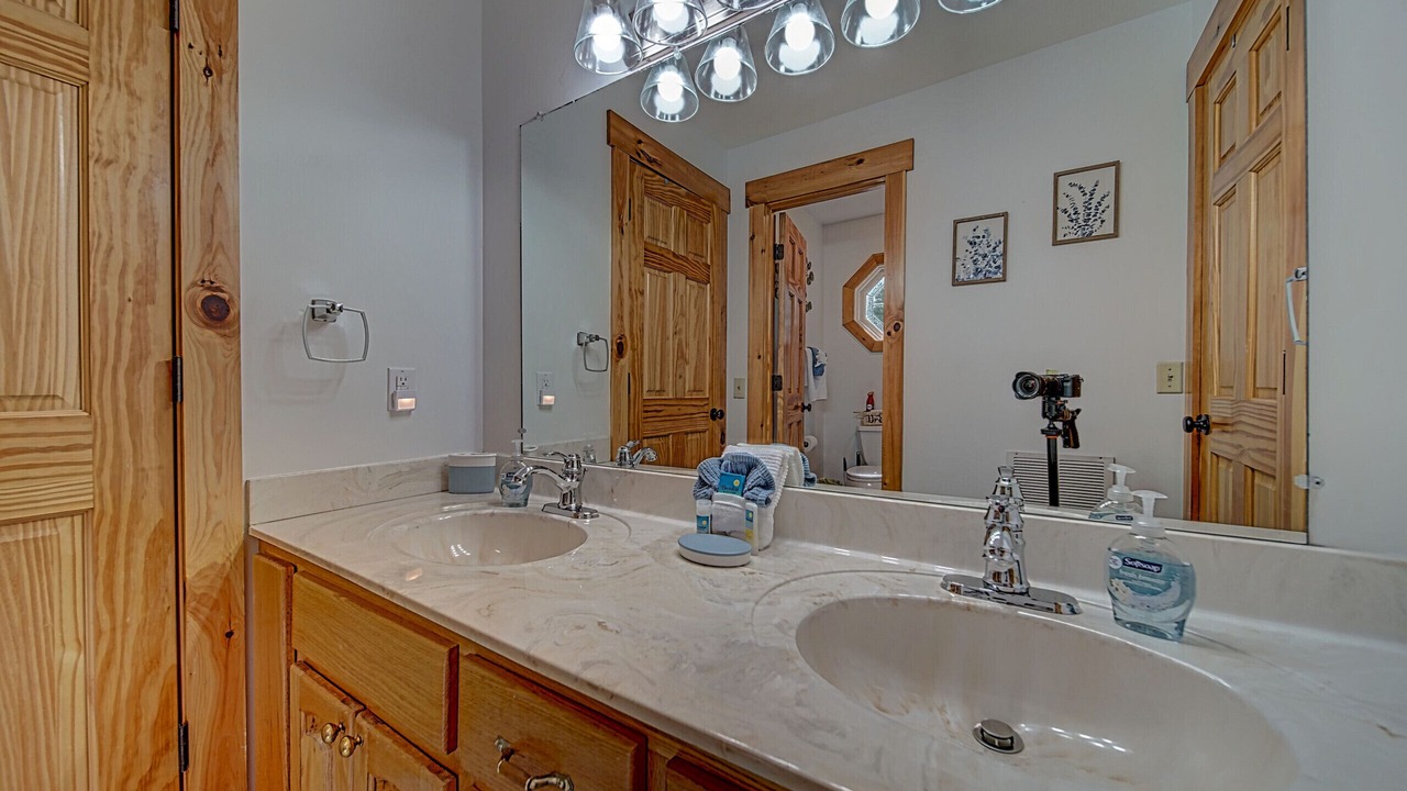 Photo of Bathroom in Ellijay