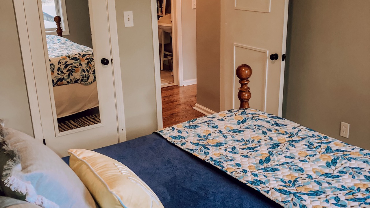 Photo of Bedroom in Caseville