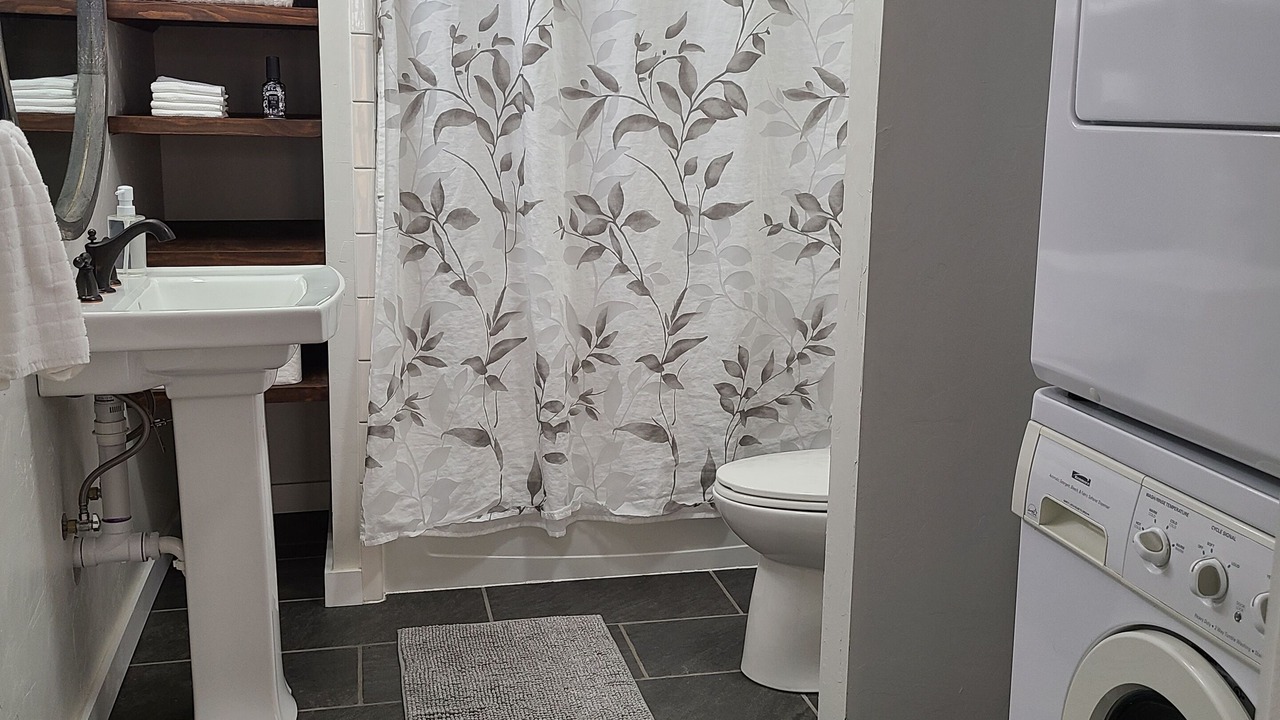 Photo of Bathroom in Broadmoor