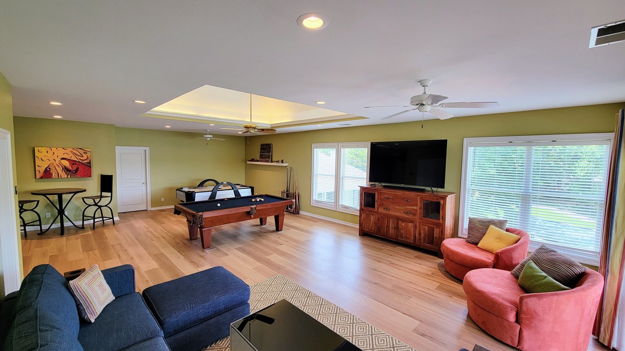 Photo of Livingroom in Mid America