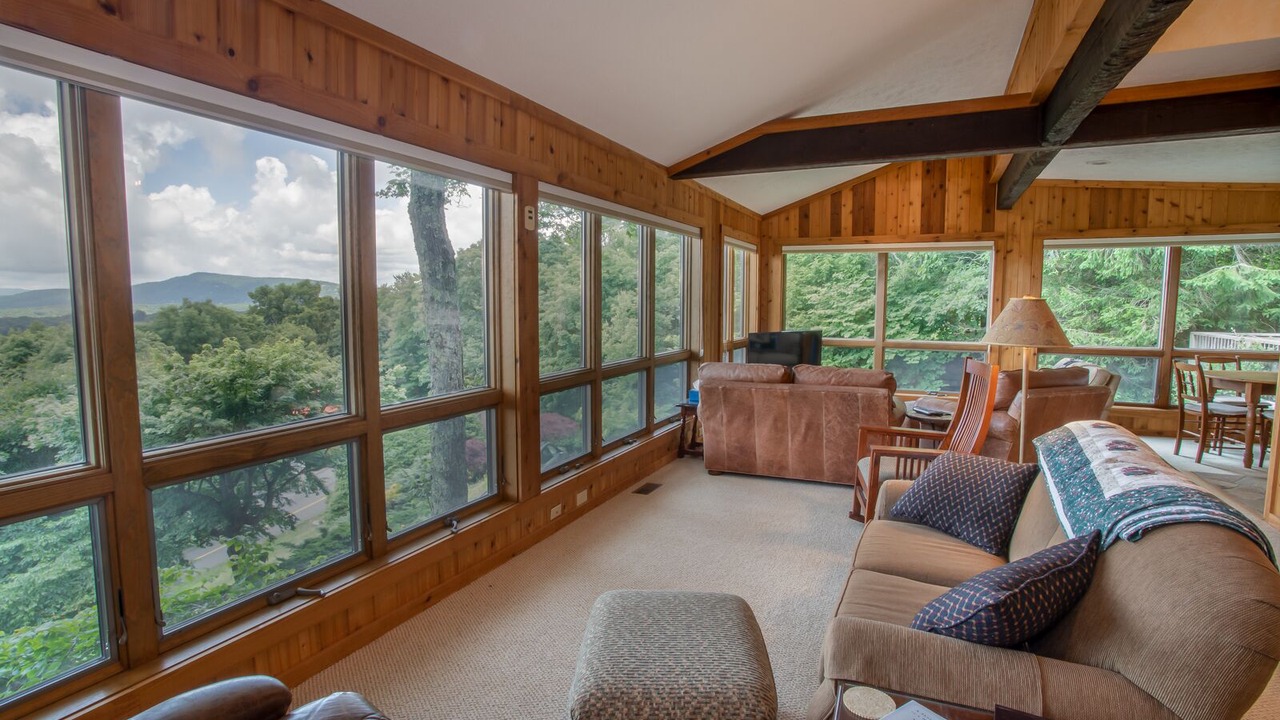 Photo of Bedroom in Boone
