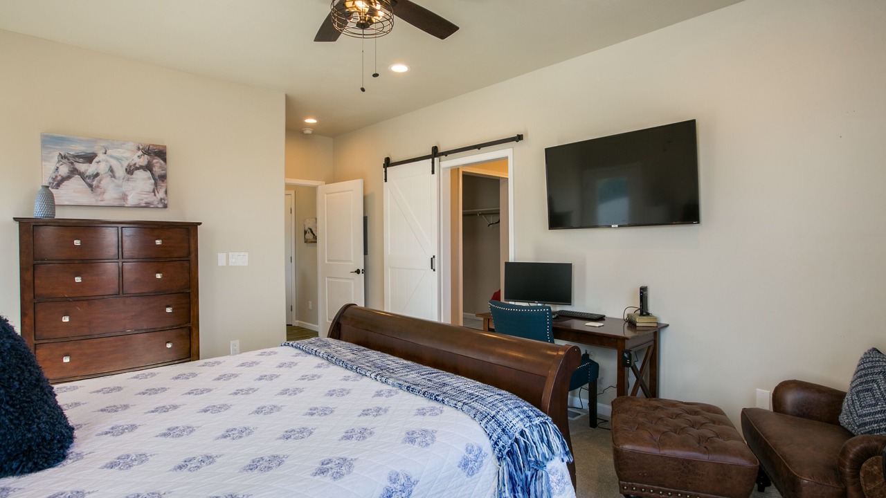 Photo of Bedroom in Bear Canyon Estates