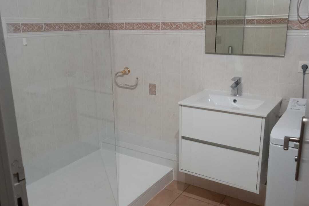 Photo of Bathroom in Port-Vendres