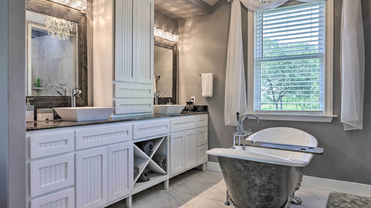 Photo of Bathroom in Spring Branch