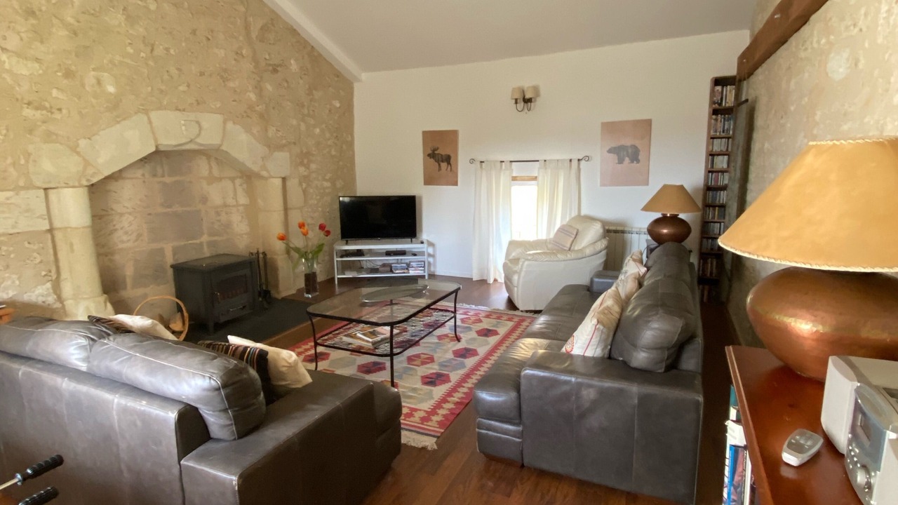 Photo of Livingroom in Saint-Macaire-du-Bois
