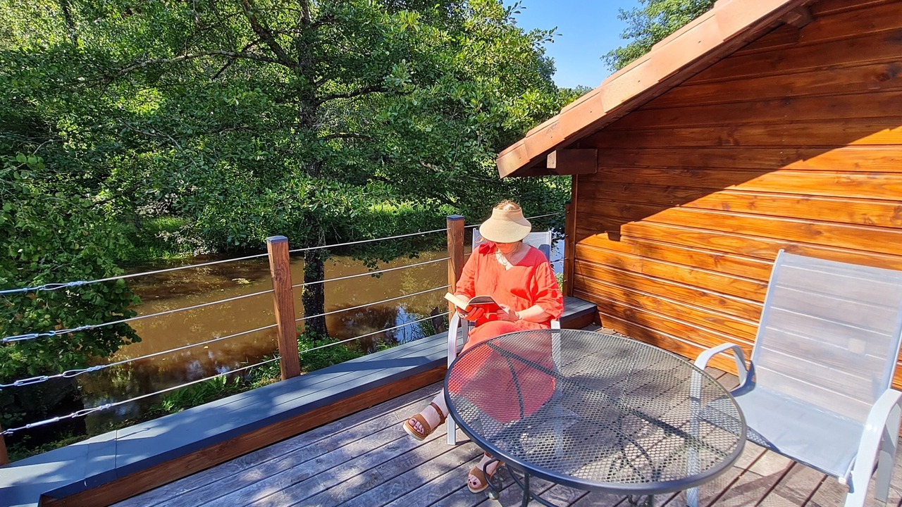 Photo of Patio Balcony in Savignac-de-Nontron
