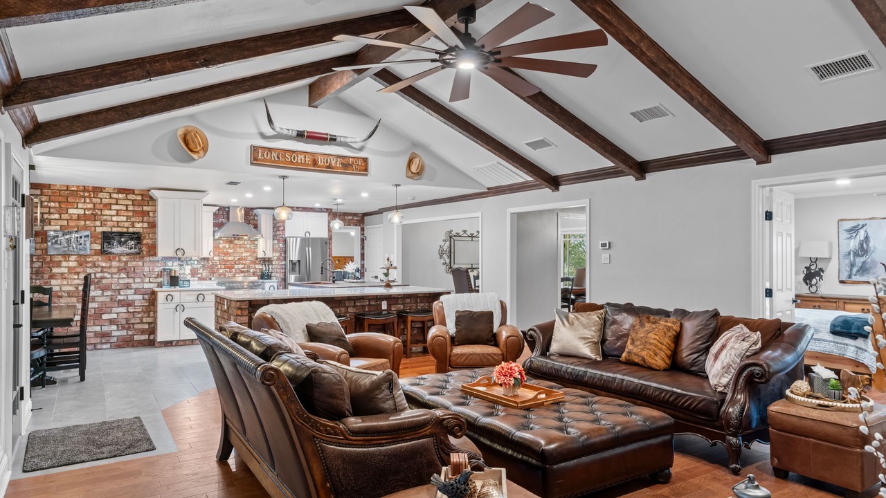 Photo of Livingroom in Fort Worth
