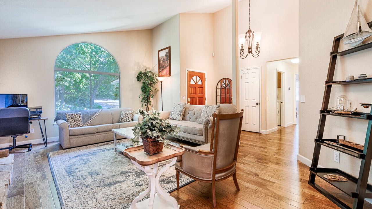 Photo of Livingroom in Sonoma