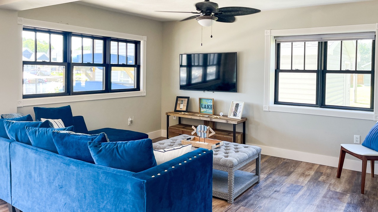 Photo of Livingroom in Sylvan Beach