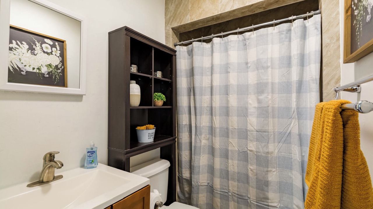 Photo of Bathroom in Park East