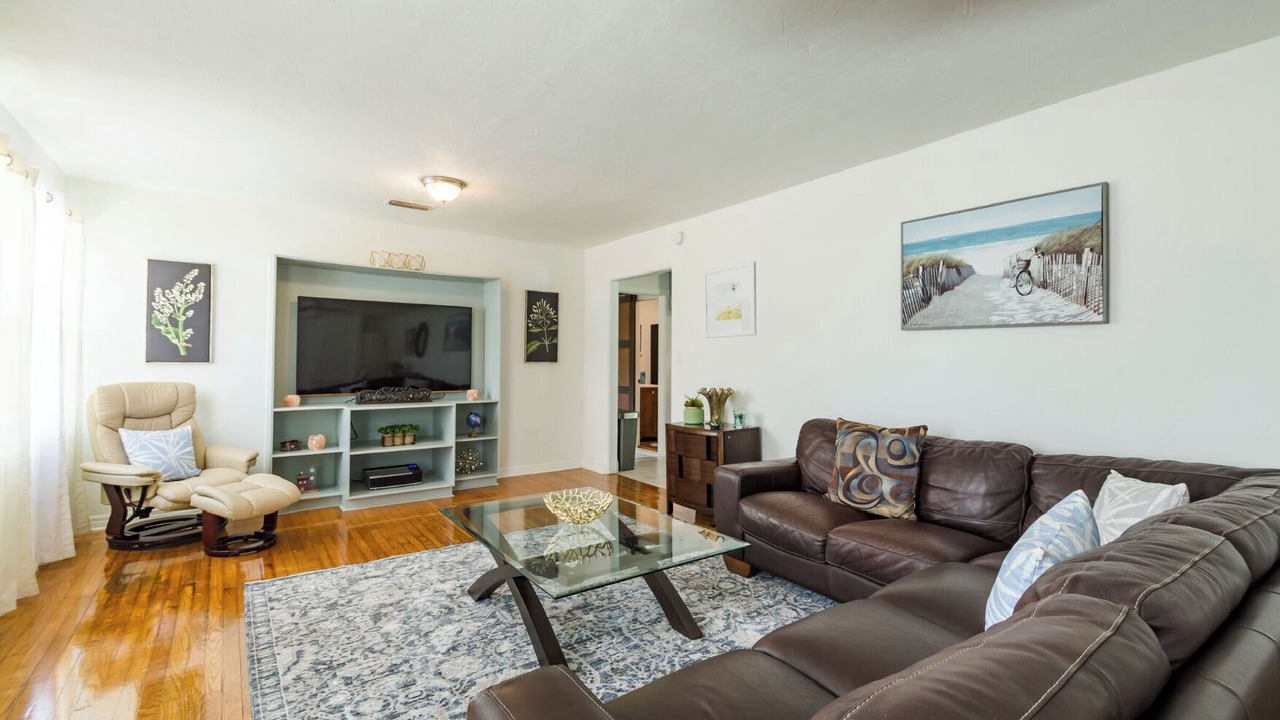 Photo of Livingroom in Park East