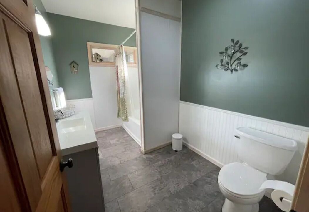 Photo of Bathroom in Cobden