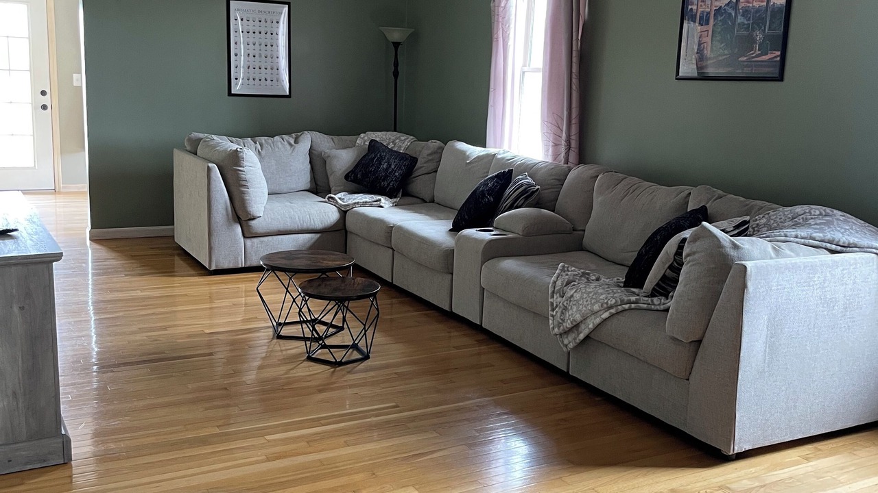Photo of Livingroom in Cobden