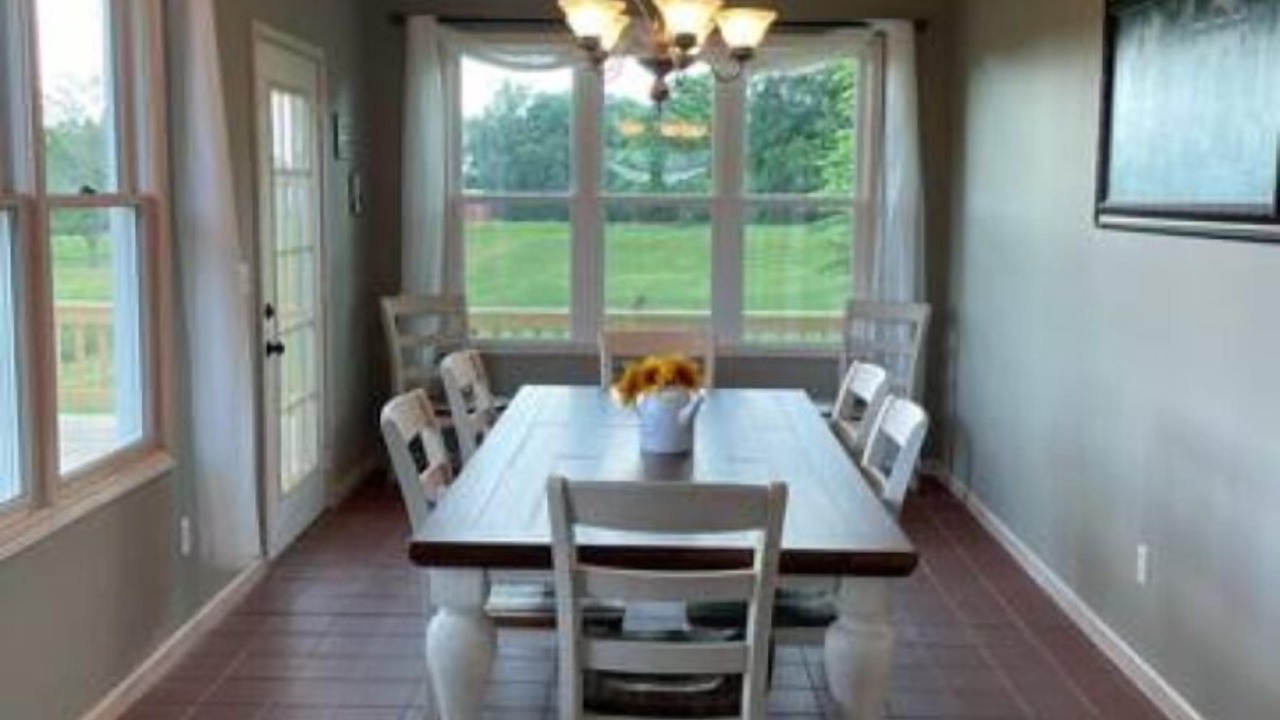 Photo of Livingroom in Cobden