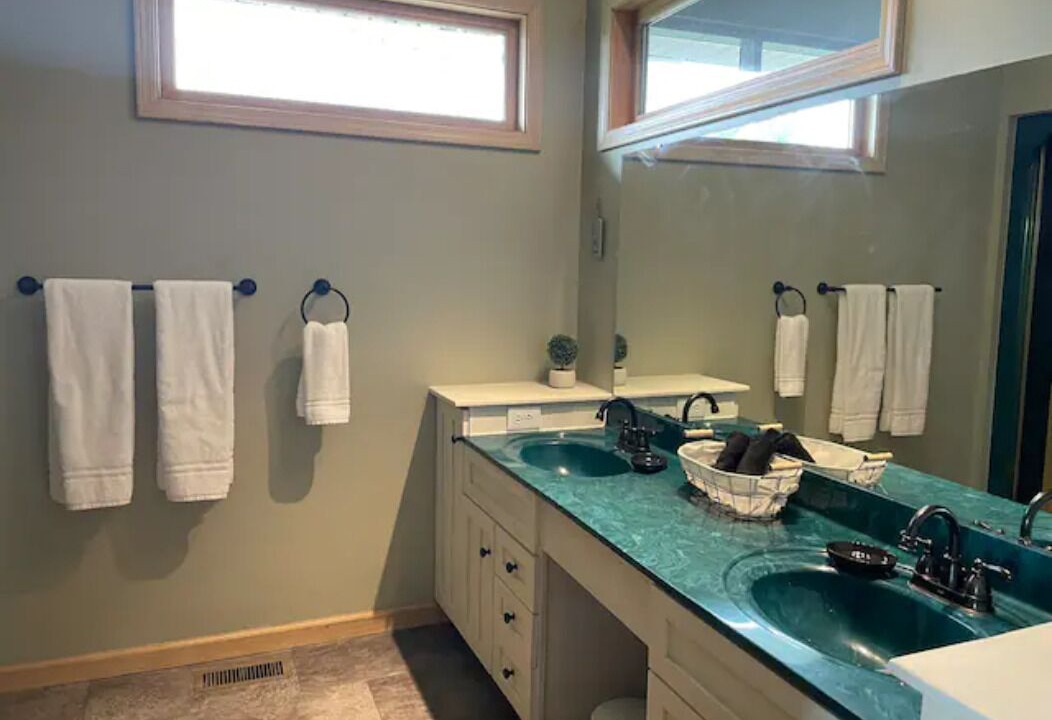 Photo of Bathroom in Cobden