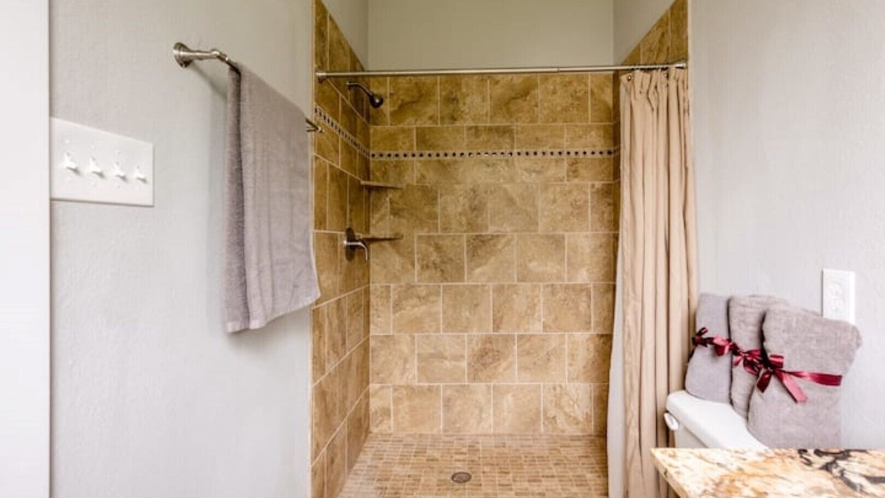 Photo of Bathroom in Holick
