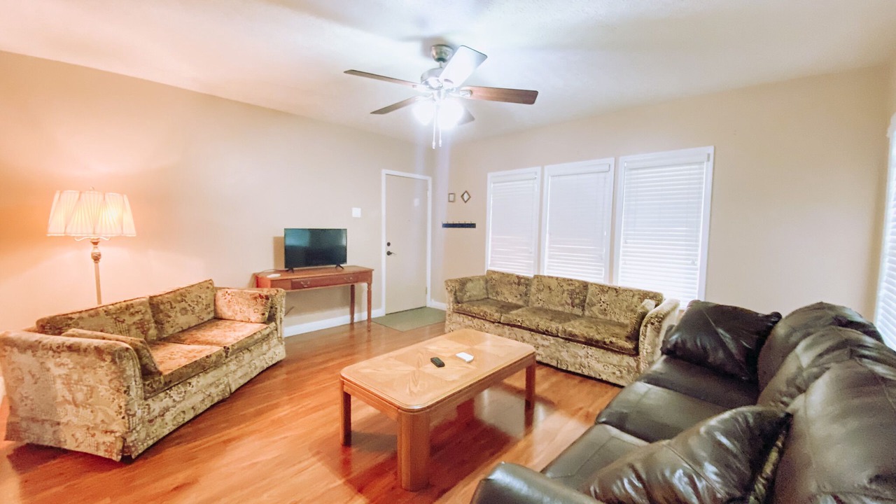 Photo of Livingroom in Bedford