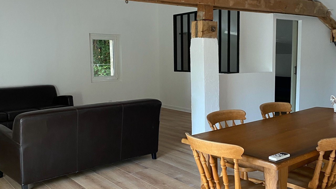 Photo of Others in Sablet