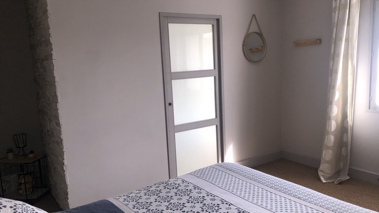 Photo of Bedroom in Fontenay-Saint-Pere